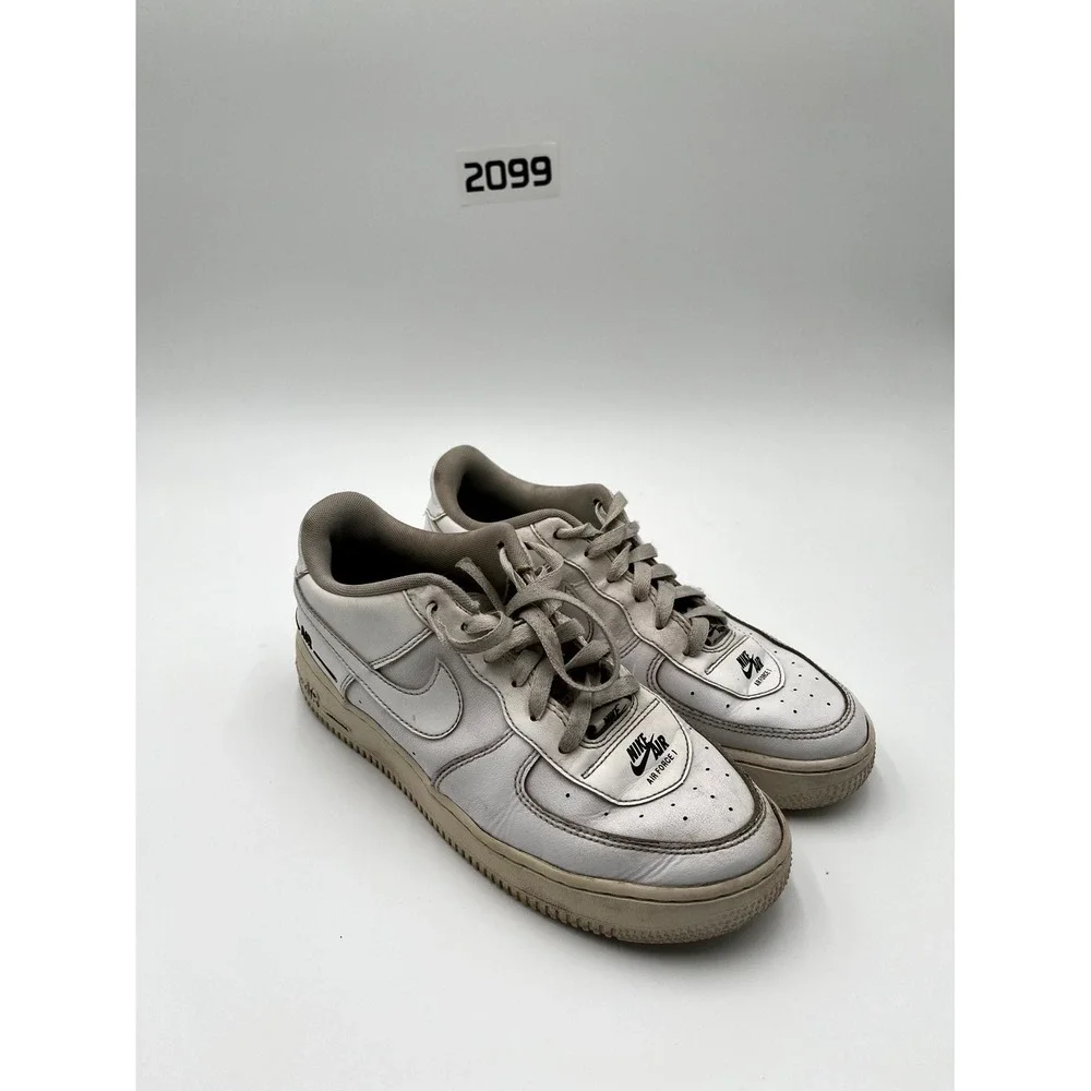 Nike Air Force 1 LV8 3 Unisex Kid 6.5 Casual Shoe Multiple Logos Leather Sneaker